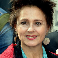 Anouk Grinberg