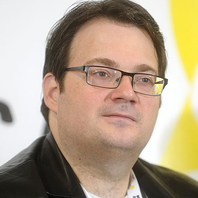 Brandon Sanderson