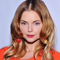 Izabella Miko