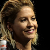 Jenna Elfman