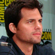 Kristoffer Polaha