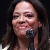 Lauren Vélez