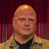 Michael Chiklis