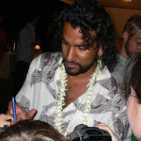 Naveen Andrews