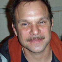 Norbert Leo Butz