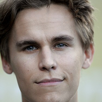 Rhys Wakefield