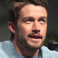 Robert Buckley