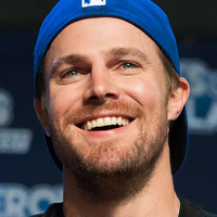 Stephen Amell