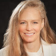 Suzy Amis