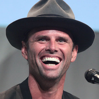 Walton Goggins